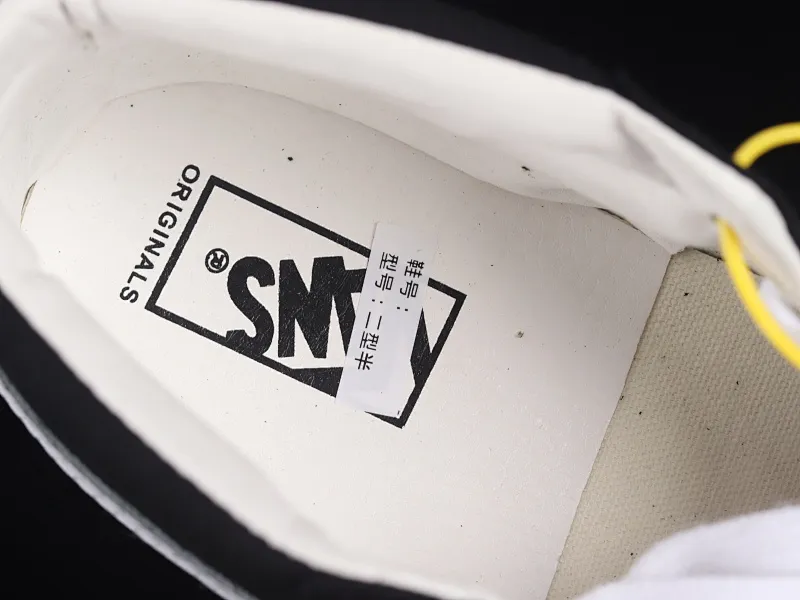 All categories Vans Vans series Vans Mid Vans China Vans Vault OG SK8-Mid Lx Vans high-end branch simple black and white mid-top casual sneakers VN0A4BVCBA2